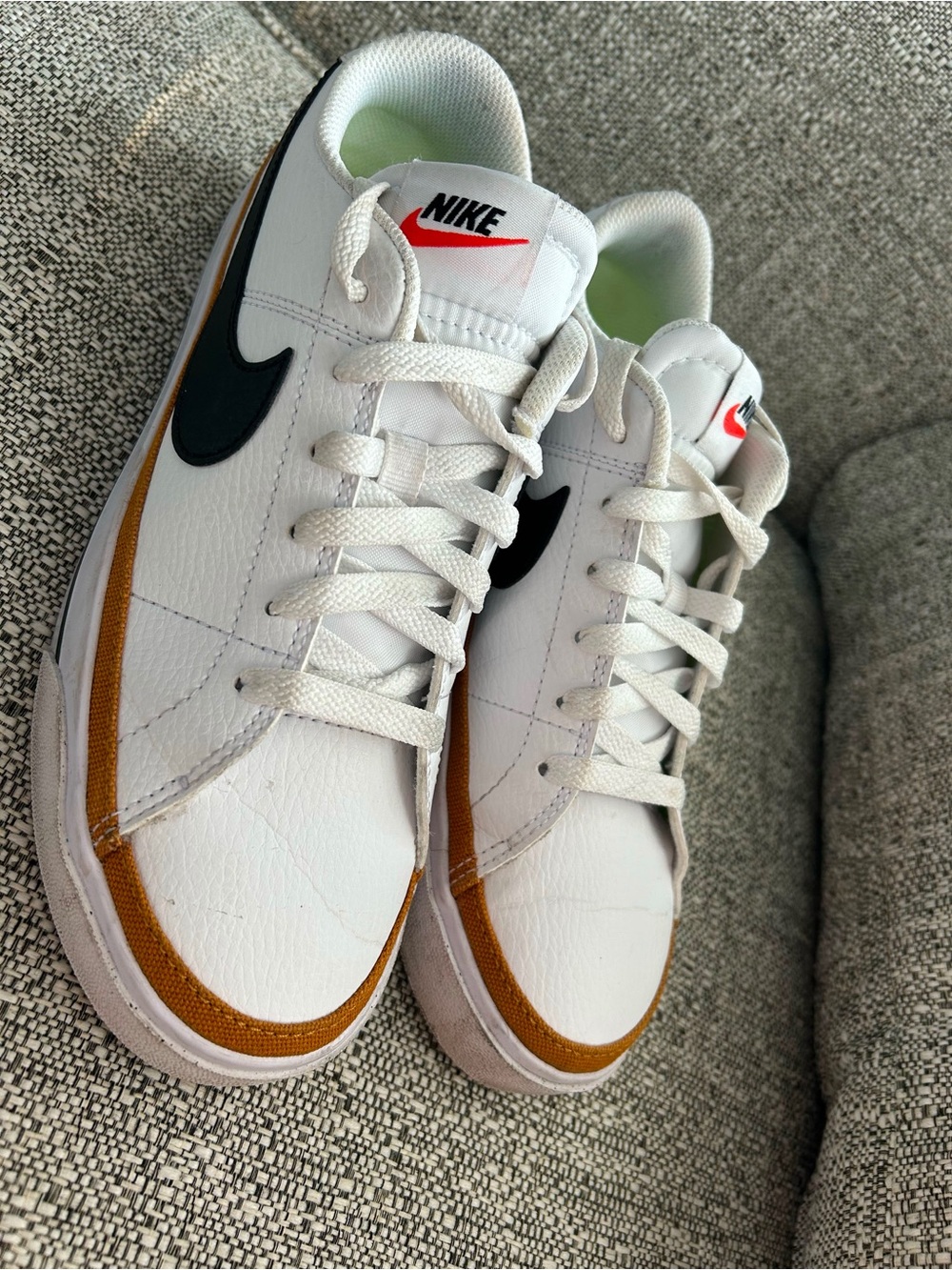 Nike Women’s Court Legacy
